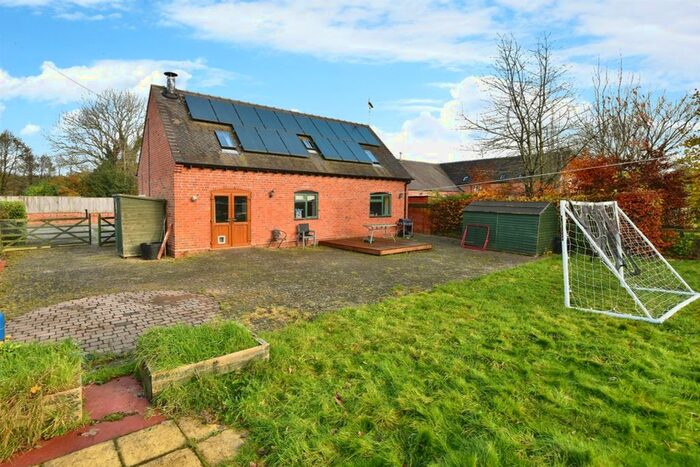 2 Bedroom Barn Conversion To Rent In Lower Loxley, Uttoxeter, ST14