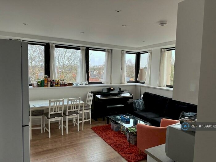 2 Bedroom Flat To Rent In Hanover House, Reading, RG1