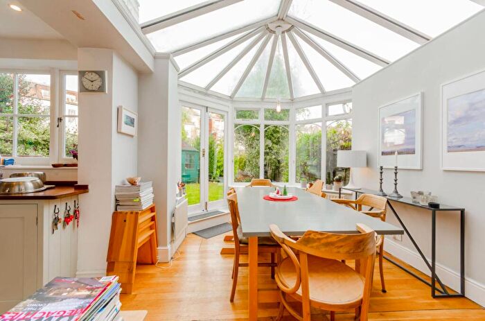 4 Bedroom House For Sale In Claremont Road, Highgate, London, N6