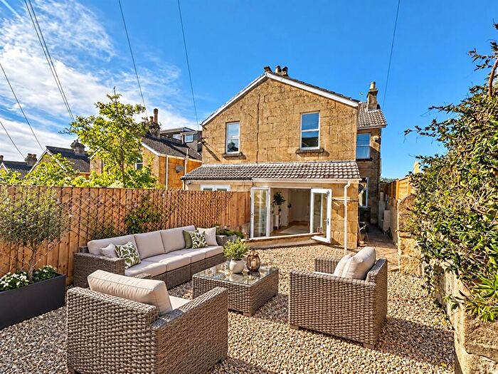 4 Bedroom End Of Terrace House For Sale In Longfellow Avenue, BA2