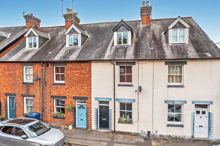 3 Bedroom House To Rent In Victoria Road, Godalming, GU7