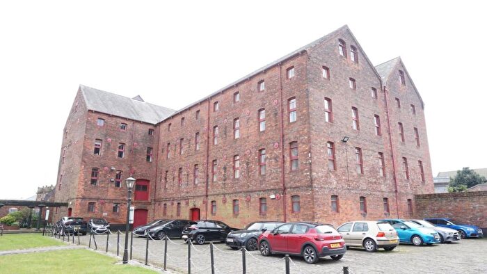 1 Bedroom Flat To Rent In Lister Court Flat, High Street, HU1