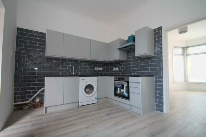 2 Bedroom End Of Terrace House To Rent In Mayfair Avenue, Ilford, Essex, IG1