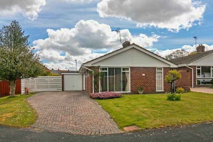 2 Bedroom Detached Bungalow To Rent In Ashley Close, Winchester, SO22