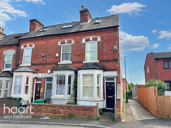 3 Bedroom End Of Terrace House To Rent In Thorneywood Rise, Nottingham, NG3