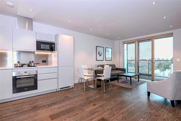 1 Bedroom Flat To Rent In Alderside Apartments, Queens Park Place, Salusbury Road, London, NW6