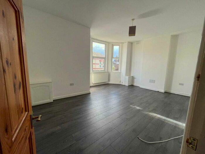 2 Bedroom Apartment To Rent In Windsor Road, Liverpool, L13