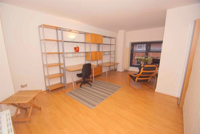 1 Bedroom Flat To Rent In Britannia House, York Place, LS1