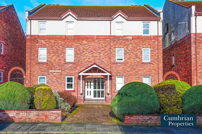 2 Bedroom Flat For Sale In Edentown Court, Carlisle, CA3