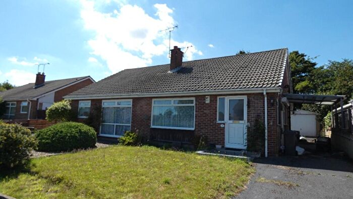 2 Bedroom Semi-Detached Bungalow For Sale In Linton Rise, Leeds, West Yorkshire, LS17