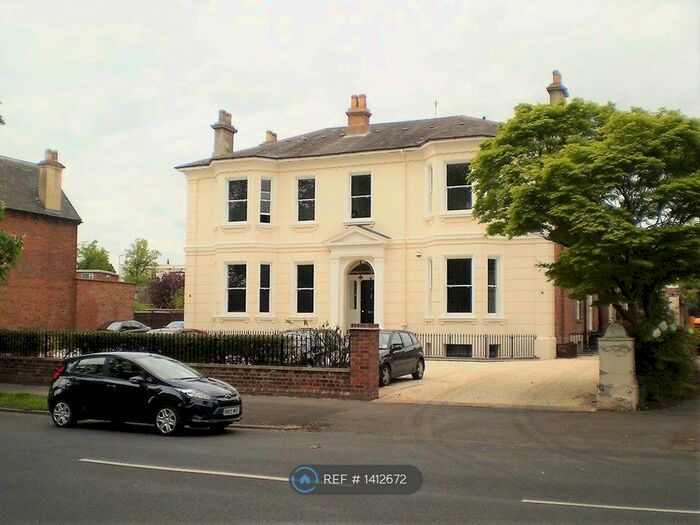 3 Bedroom Flat To Rent In Warwick New Road, Leamington Spa, CV32