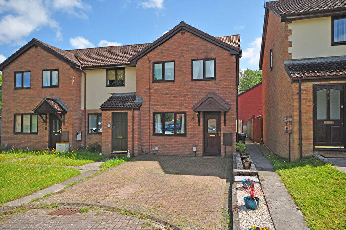 3 Bedroom Terraced House For Sale In Hydrangea Close, Rogerstone, NP10