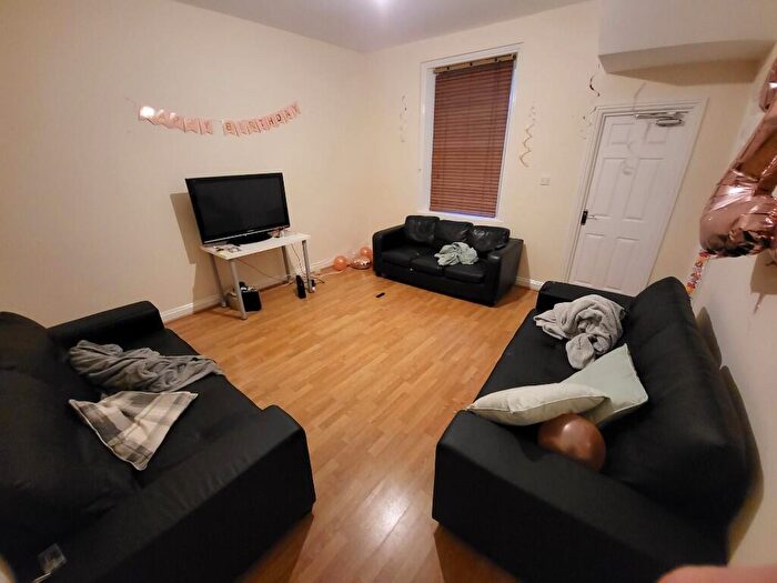 5 Bedroom Terraced House To Rent In Warwick Street, Newcastle Upon Tyne, NE6