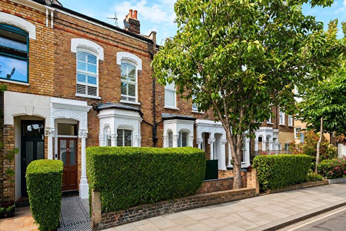 5 Bedroom Terraced House For Sale In Kynaston Road, London, N16