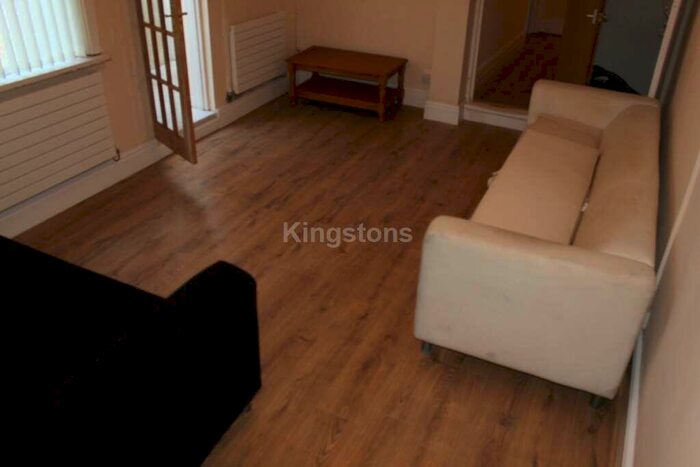 5 Bedroom Terraced House To Rent In Clun Terrace, Cathays, CF24