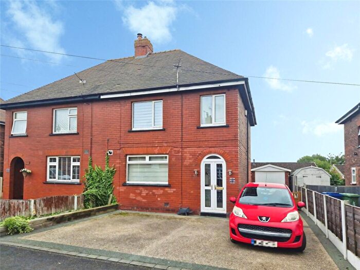 3 Bedroom Semi-Detached House For Sale In Malton Road, Worsley, Manchester, Greater Manchester, M28