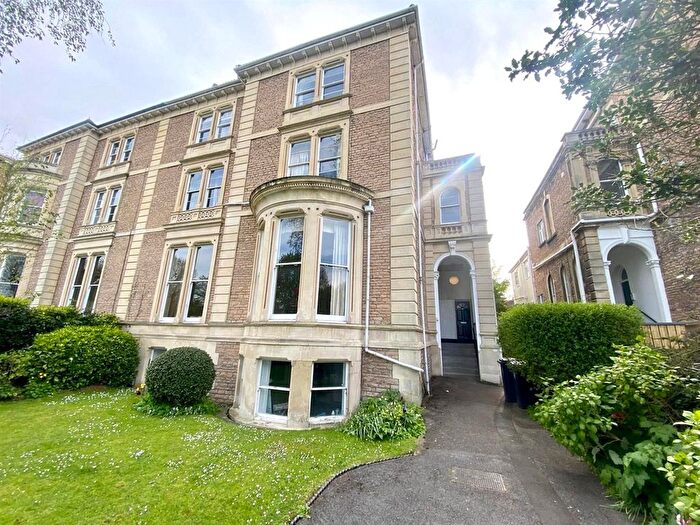 3 Bedroom Flat To Rent In College Road, Clifton, Bristol, BS8