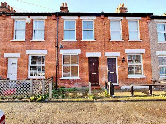 2 Bedroom Terraced House To Rent In North Road Avenue, Brentwood, CM14