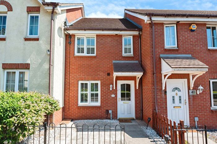 2 Bedroom Terraced House For Sale In Hedingham Road, Chafford Hundred, Grays, Essex, RM16