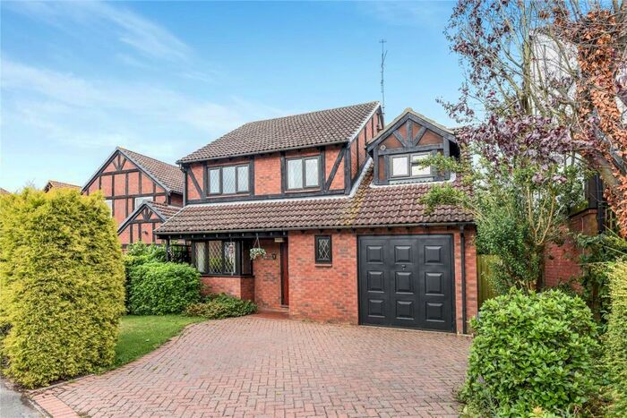 4 Bedroom House To Rent In Dorset Way, Wokingham, Berkshire, RG41
