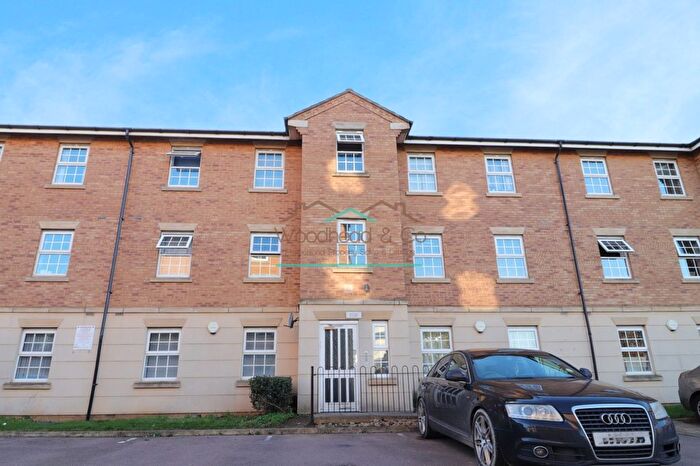 2 Bedroom Flat To Rent In Lion Court, Northampton, Northamptonshire, NN4