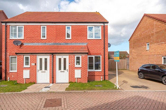 2 Bedroom Semi-Detached House For Sale In Adams Drive, Bradwell, NR31