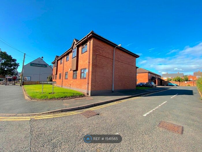 1 Bedroom Flat To Rent In Bilbrook Court, Wolverhampton, WV8