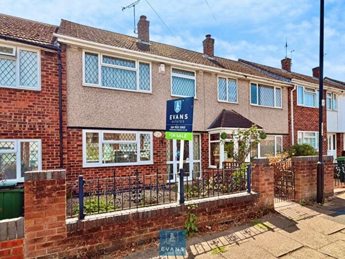 3 Bedroom Terraced House For Sale In Malmesbury Road, Whitmore Park, Coventry, CV6