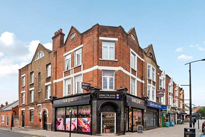 2 Bedroom Apartment For Sale In Sydenham Road, Sydenham, London, SE26