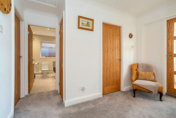 2 Bedroom Detached Bungalow For Sale In Appletree Drive, Hambleton, Selby, YO8