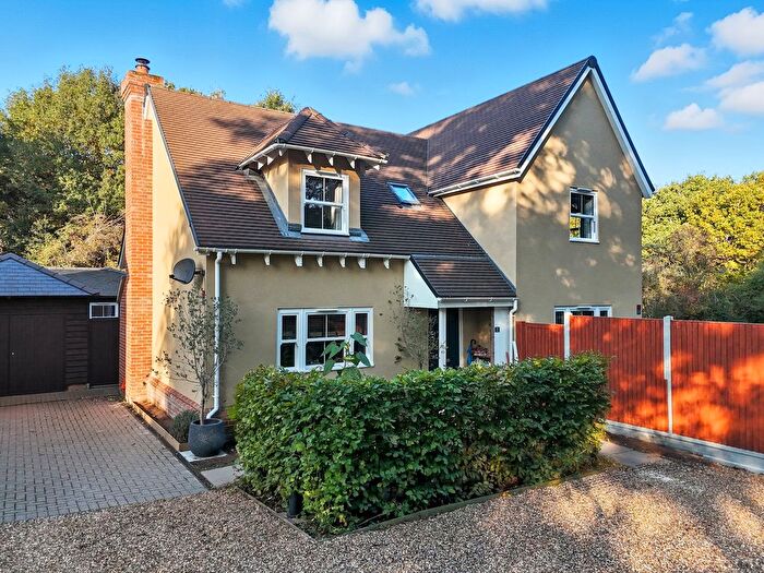 4 Bedroom Detached House For Sale In Campanile Close, Braintree, CM77
