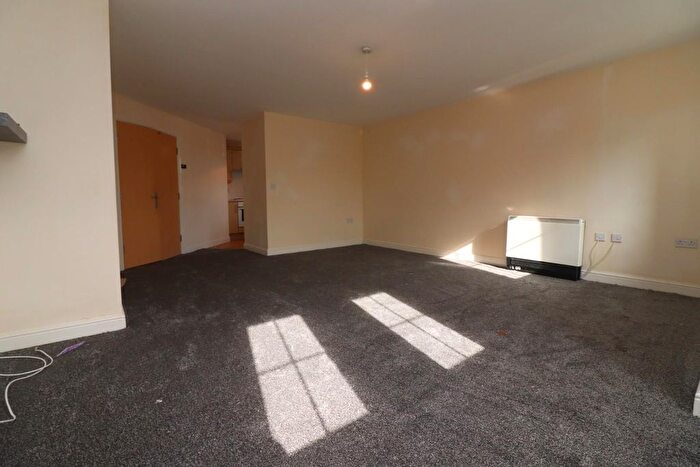 2 Bedroom Flat To Rent In Bellfield View, Bolton, BL1