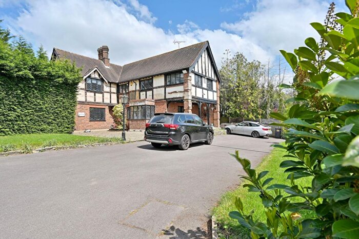 4 Bedroom Detached House To Rent In Elstree Road, Bushey Heath, Elstree, Bushey Heath, WD23