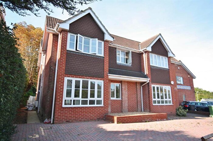 1 Bedroom Apartment To Rent In Botley Road, Park Gate, SO31