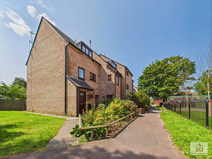 3 Bedroom Apartment For Sale In Lark Rise, Martlesham Heath, IP5