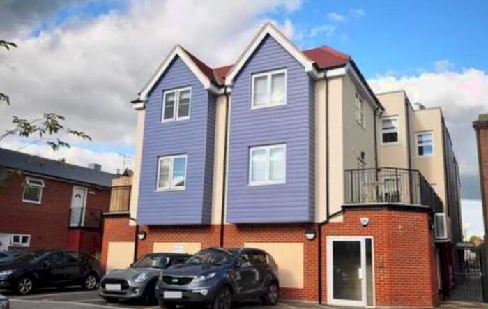 1 Bedroom Apartment To Rent In East Street, Horsham, RH12