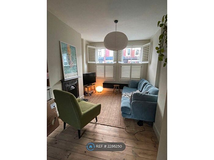 2 Bedroom Terraced House To Rent In Cissbury Road, London, N15