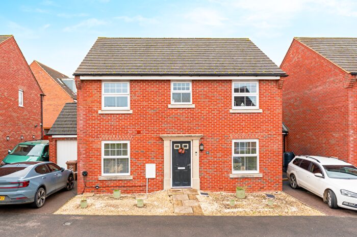 4 Bedroom Detached House For Sale In Clarendon Close, Corby, NN18