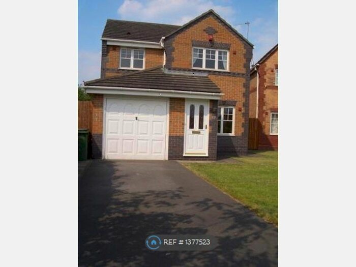 3 Bedroom Detached House To Rent In Lavington Avenue, Cheadle, SK8
