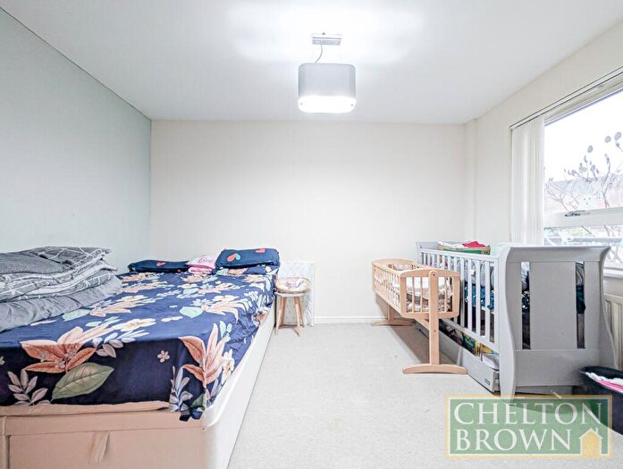 2 Bedroom Apartment For Sale In West Cotton Close, Northampton, NN4