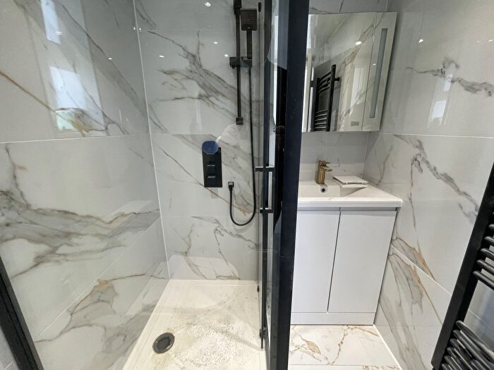 2 Bedroom Flat To Rent In St. Michaels Avenue, Wembley, HA9