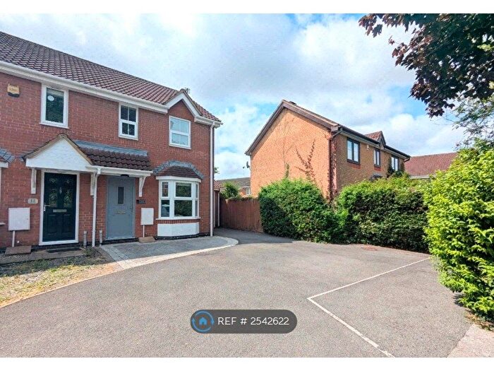 2 Bedroom Semi-Detached House To Rent In York Close, Bristol, BS16