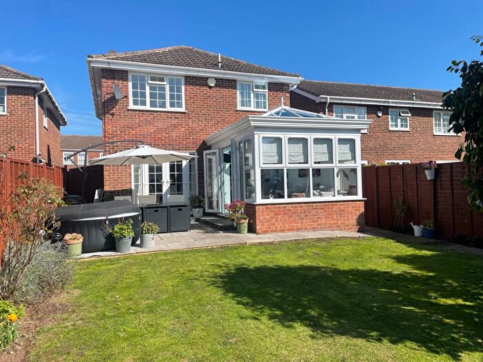 3 Bedroom Detached House For Sale In Cranbrook Drive, Maidenhead, Berkshire, SL6