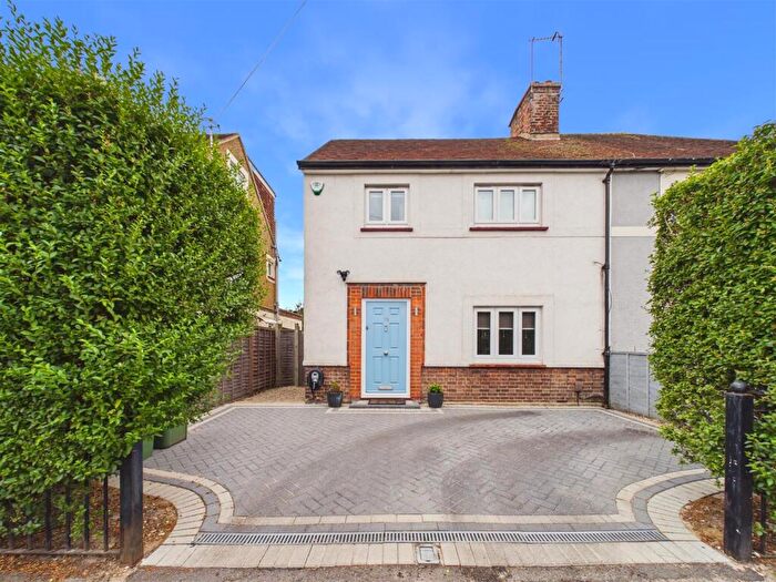4 Bedroom Semi-Detached House For Sale In Beauchamp Road, West Molesey, KT8