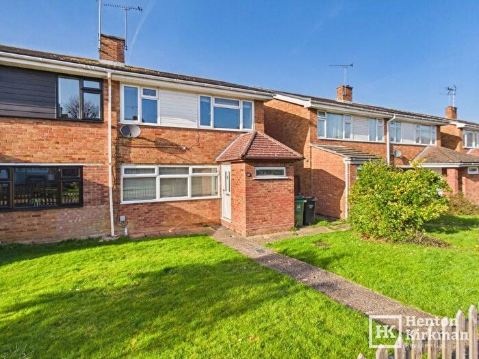 3 Bedroom Semi Detached House For Sale In Foxhunter Walk, Billericay, Essex, CM11