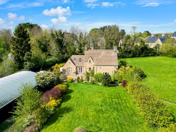 4 Bedroom Detached House To Rent In Siddington, Cirencester, Gloucestershire, GL7