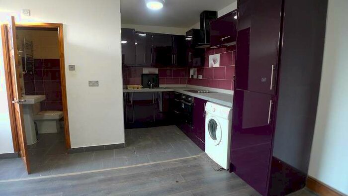 1 Bedroom Flat To Rent In 52 Eastfield Road, Peterborough, Cambridgeshire. PE1