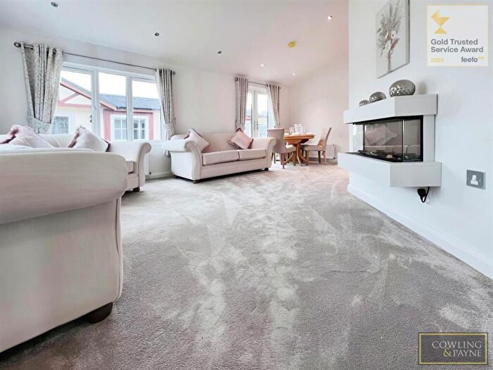 2 Bedroom Park Home For Sale In Hawkswood Road, Downham, Billericay, CM11