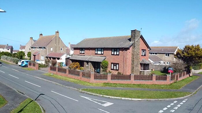 4 Bedroom Detached House For Sale In Morfa Crescent, Tywyn, Gwynedd, LL36