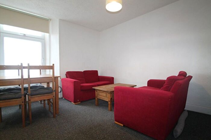 1 Bedroom Flat To Rent In Isla Street, Dundee, DD3
